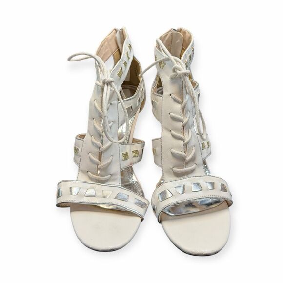 BEACON Women’s Beige Lace-Up Cutout Studded Heels Size 9M - Picture 3 of 9